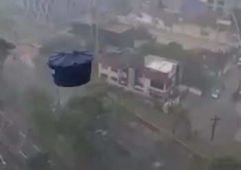 Chuva em Vitória (ES) faz caixa d’água cair de prédio de 24 andares