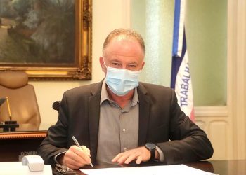 Renato Casagrande sanciona leis visando enfrentamento à pandemia do novo Coronavírus
