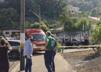 Adolescente invade escola e mata crianças em Santa Catarina