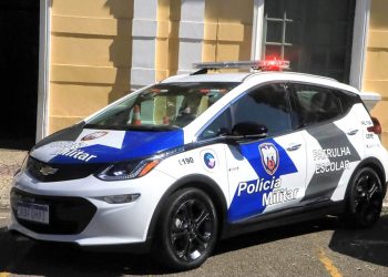 Governo do Estado inicia utilização de carros elétricos
