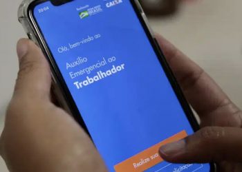 Caixa paga hoje auxílio emergencial a nascidos em agosto