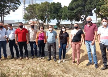 Freitas visita obras da maior escola estadual de Boa Esperança
