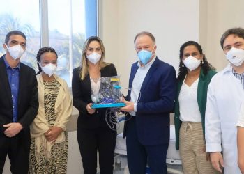 Estado recebe doação de 158 capacetes ELMOs para pacientes com Covid-19