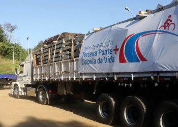 Estruturas metálicas das obras de ampliação da Terceira Ponte começam a chegar no ES