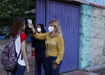 Aulas presenciais voltam para todos os níveis da Educação nesta segunda-feira (21)