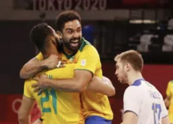 Brasil reage após levar 2 a 0 e vence Argentina no tie-break