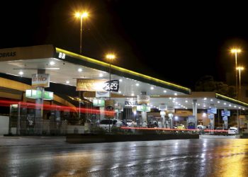 Petrobras eleva de uma só vez preço da gasolina, diesel e gás de botijão. Altas chegam a 6,32%
