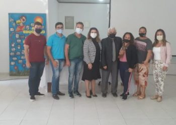 Secretaria Municipal de Educação encerra semana de Roda de Conversa estudando o Plano Municipal de Educação