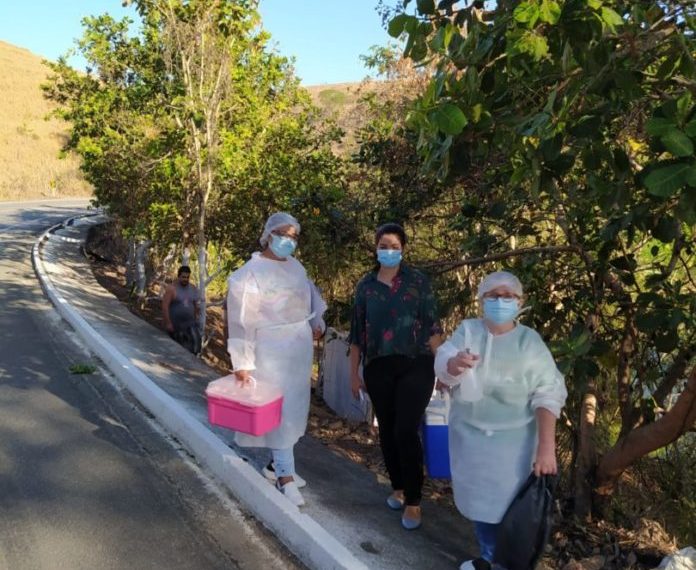 Moradores de rua são imunizados contra Covid-19 em Nova Venécia