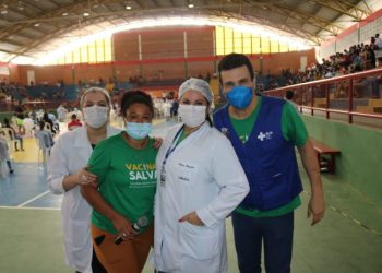 Nova Venécia realiza dia D da vacinação de pessoas acima de 18 anos