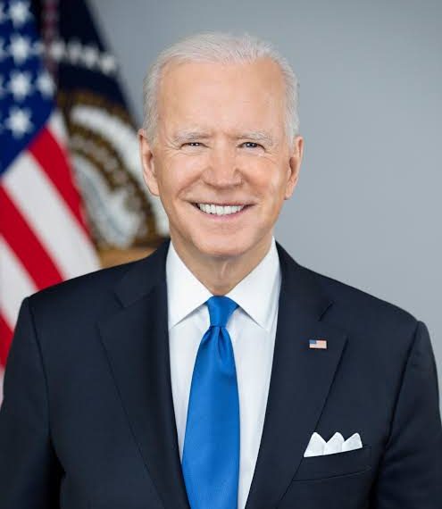 Biden vê guerra do Afeganistão terminar como começou: com mortes de americanos em atentados terroristas