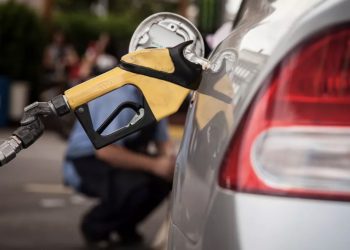 Gasolina a R$ 7 o litro: por que o preço dos combustíveis está subindo – e quem são os ‘culpados’ por isso
