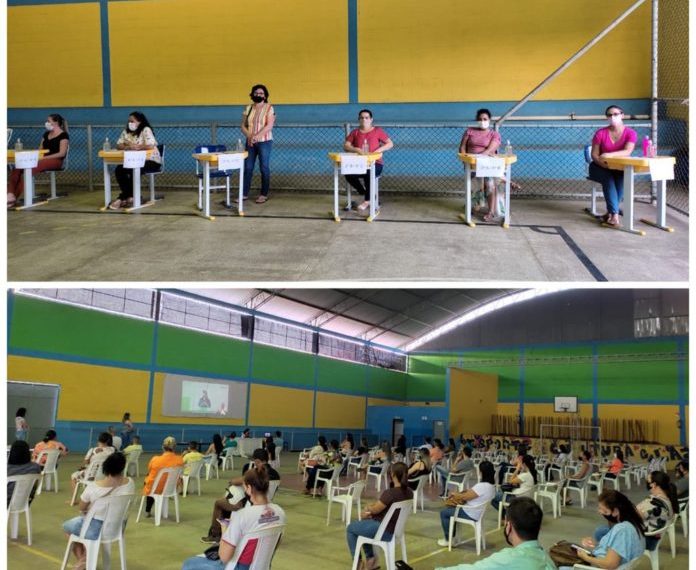 Escolas da rede municipal reúnem famílias antes do retorno das aulas presenciais