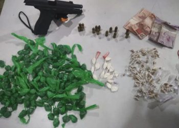 Criminosos são presos com armas, drogas e bomba caseira em Vitória