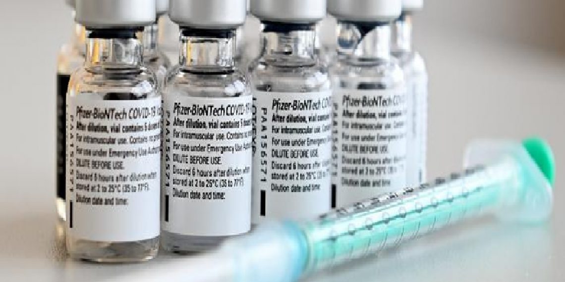 Pfizer e BioNTech anunciam que vacina é segura e induz resposta imune em crianças de 5 a 11 anos