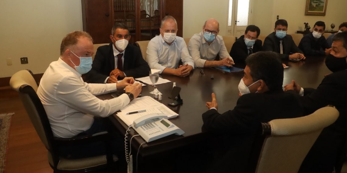 Caffeu e Freitas recorrem a Casagrande para resolver crise em São Mateus