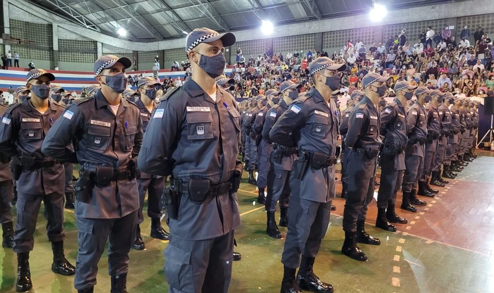 Governador anuncia mais 500 vagas para soldados em concurso da Polícia Militar
