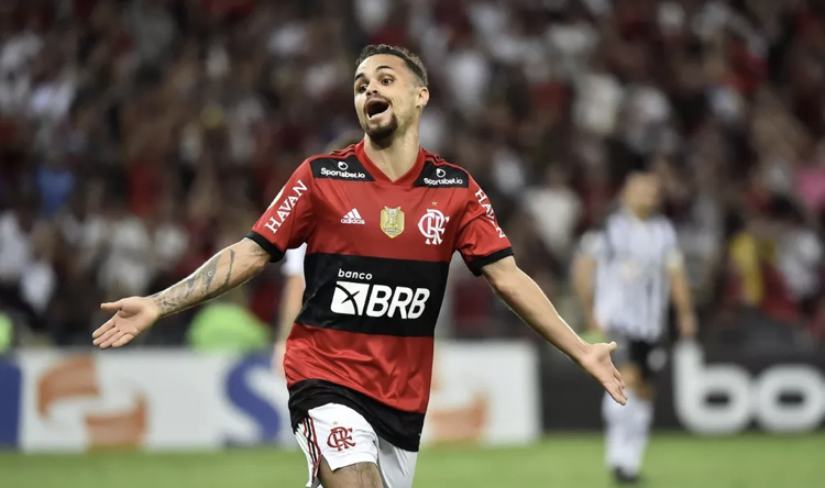 Onipresente com Renato, Michael cresce em momento turbulento do Flamengo e vira protagonista