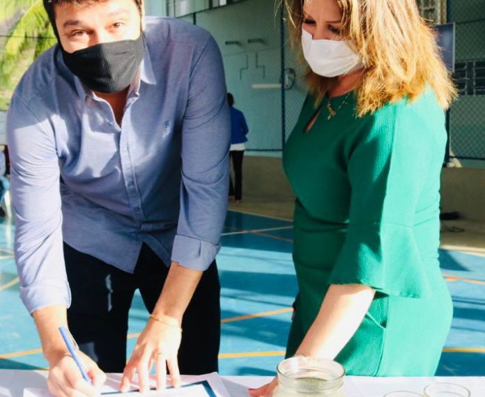 Executivo de Nova Venécia encaminha à Câmara de Vereadores Projeto de Lei de abono para profissionais da educação
