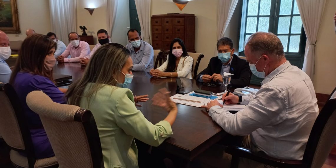 Governador discute expansão urbana planejada com comitiva de Boa Esperança e deputados