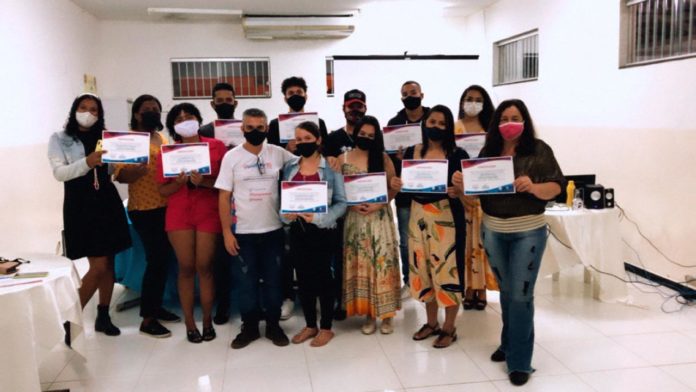 Turma do Qualificar ES por intermédio do CRAS – centro de referência da Assistência Social se forma em Nova Venécia