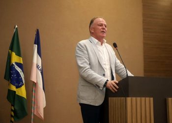 Governador anuncia concessão de Bônus Fundeb para profissionais do magistério