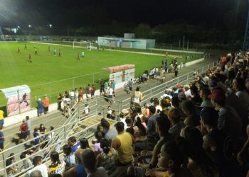 Torcida de Jaguaré mostra sua força