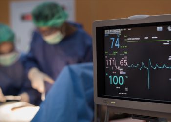 Morre primeiro homem que recebeu coração de porco em transplante