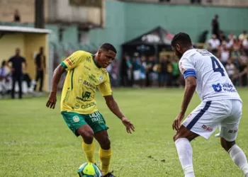 Nova Venécia perde pênalti e empata com o Bahia na estreia da série D