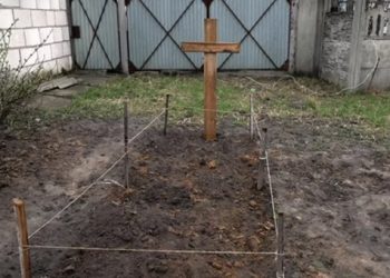 Guerra na Ucrânia: ‘Soldados russos me estupraram e mataram meu marido’