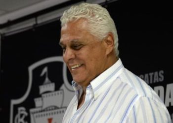Morre, aos 68 anos, o ex-jogador Roberto Dinamite