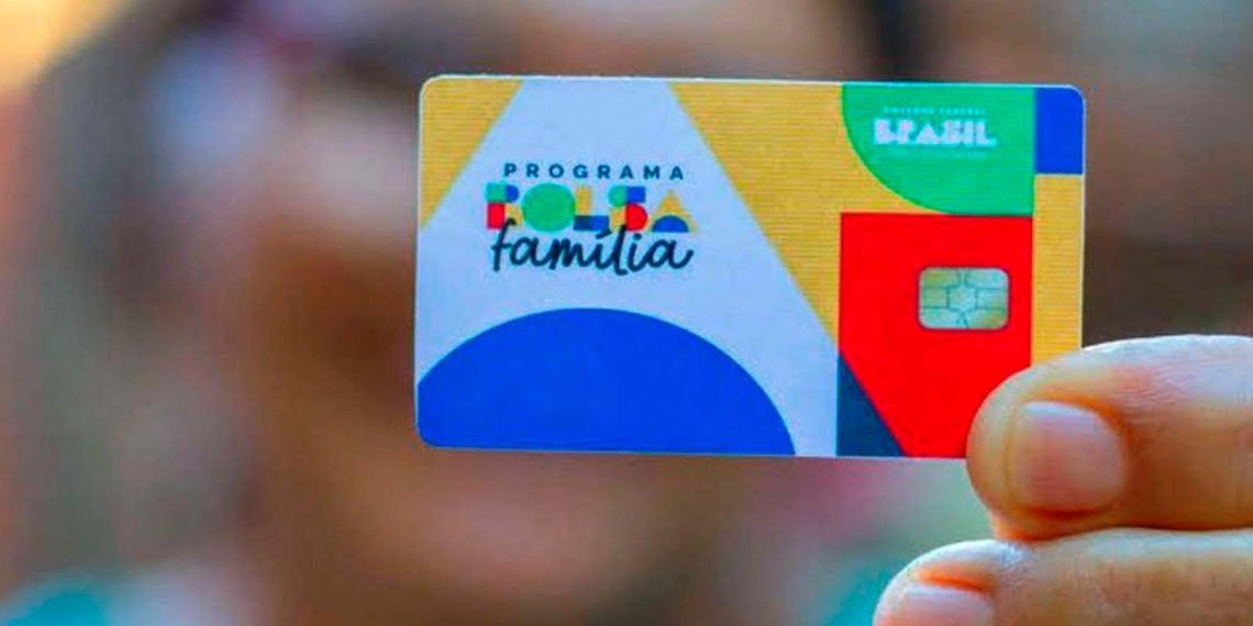 Caixa paga novo Bolsa Família a beneficiários com NIS de final 2