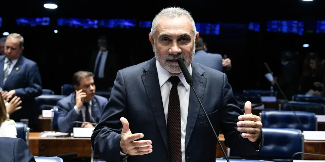 Ex-senador Telmário Mota é preso acusado de ter mandado matar mãe da própria filha