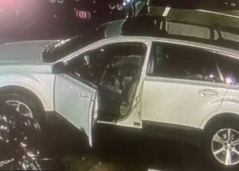 Atirador mata pelo menos 16 nos EUA e polícia segue em busca de suspeito