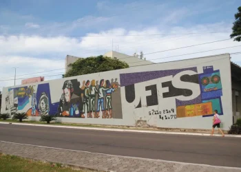 Ex-bolsista de universidade federal no ES vai ter que devolver mais de R$ 120 mil por não concluir curso no prazo