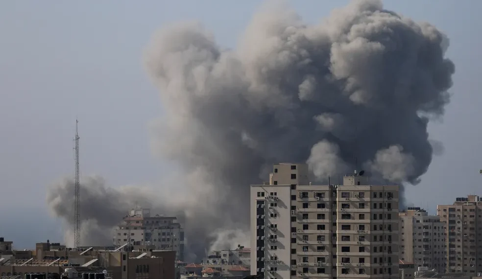 Família tenta sair com bebê brasileiro e outras quatro crianças da Faixa de Gaza