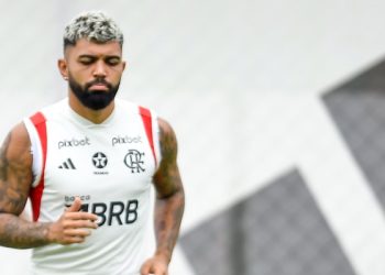 Flamengo trava renovações de contrato de 3 jogadores