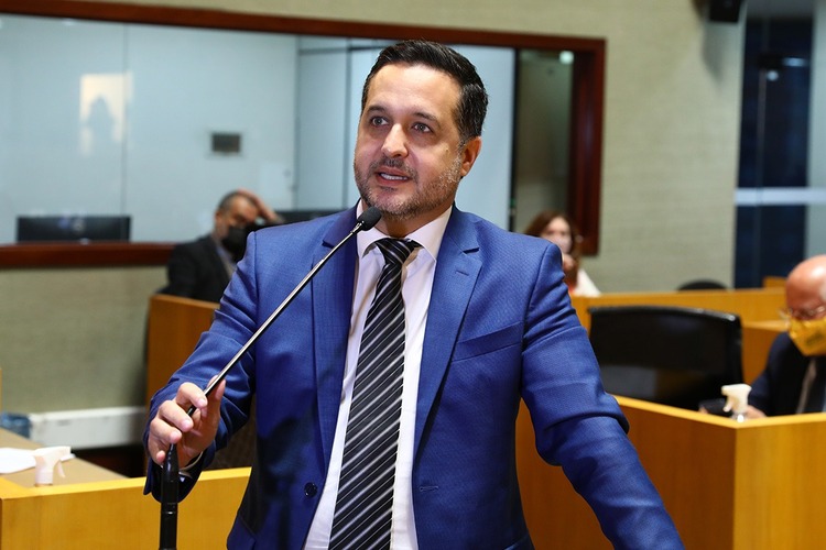 Casagrande grava vídeo em que confirma que Gandini lutou pelo fim do pedágio