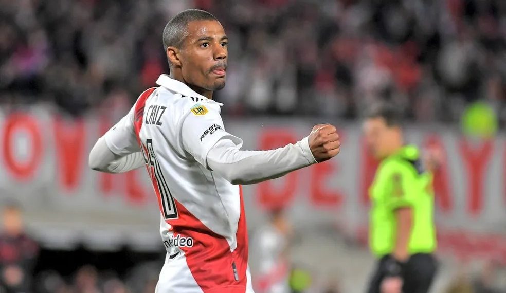 River tenta ‘última cartada’ por De La Cruz, que está próximo de ser reforço do Flamengo
