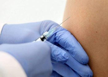 Vacinação contra a dengue começa em fevereiro em 20 cidades do ES; veja a lista