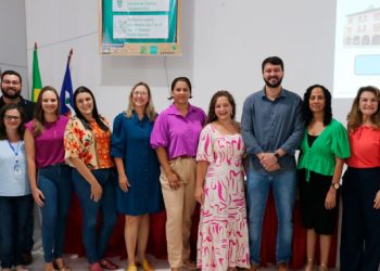 Diretores escolares participam de formação e tomam posse