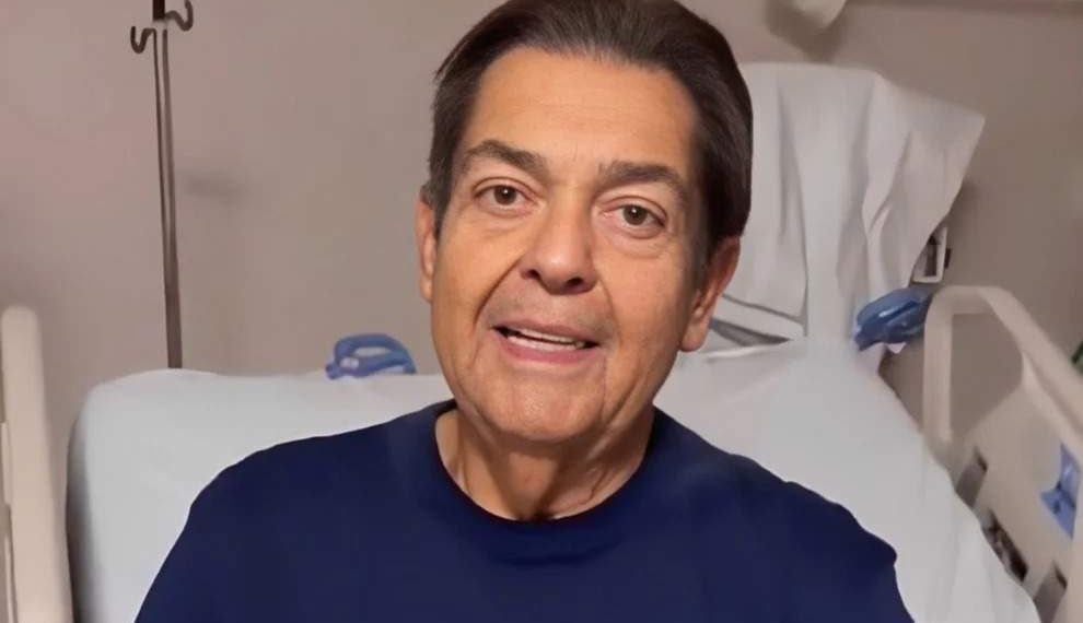 Fausto Silva é internado e deve passar por mais um transplante