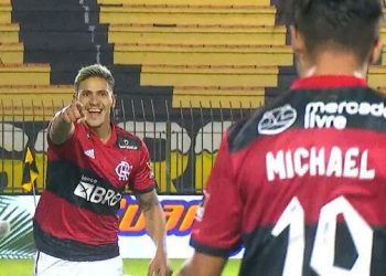 Pedro lidera hat-tricks no Flamengo na era pós-Romário; veja vídeos e estatísticas