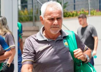 Vevé pede demissão do Nova Venécia às vésperas das quartas de final do Capixaba