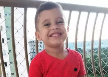 Morre menino que passou mais de dois anos em coma após afogamento