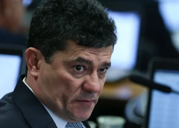 Atuação de Moro na Lava Jato é reprovada por 44% dos brasileiros, mostra pesquisa