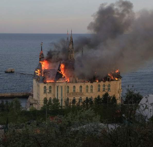 Míssil da Rússia destrói “Castelo do Harry Potter” na Ucrânia