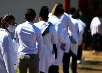 Mais Médicos: 19 municípios do ES devem receber 36 profissionais do programa