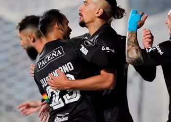Com gols brasileiros, Bolívar passeia contra o Palestino e lidera grupo do Flamengo na Libertadores