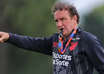 Reunião define saída de Cuca do Athletico; confira os bastidores